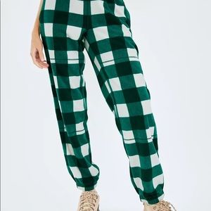 Aritzia TNA Polar Joggers